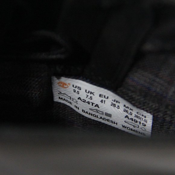 Timberland Lug Sole Boots New Women Black Leather Bootie sz 9.5 Sienna - Picture 11 of 12